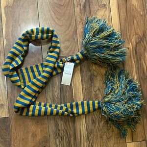 Buckle yellow and blue scarf NWT